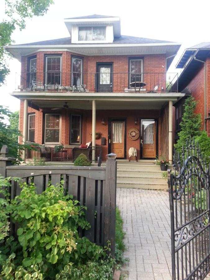 A Hidden Gem Bed And Breakfast Windsor Exterior foto