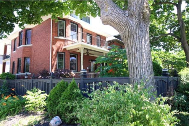 A Hidden Gem Bed And Breakfast Windsor Exterior foto